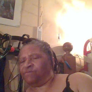 Meet your Posher, Gloria